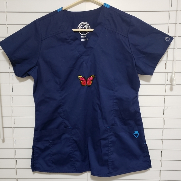 SCRUB TOP - Picture 1 of 1